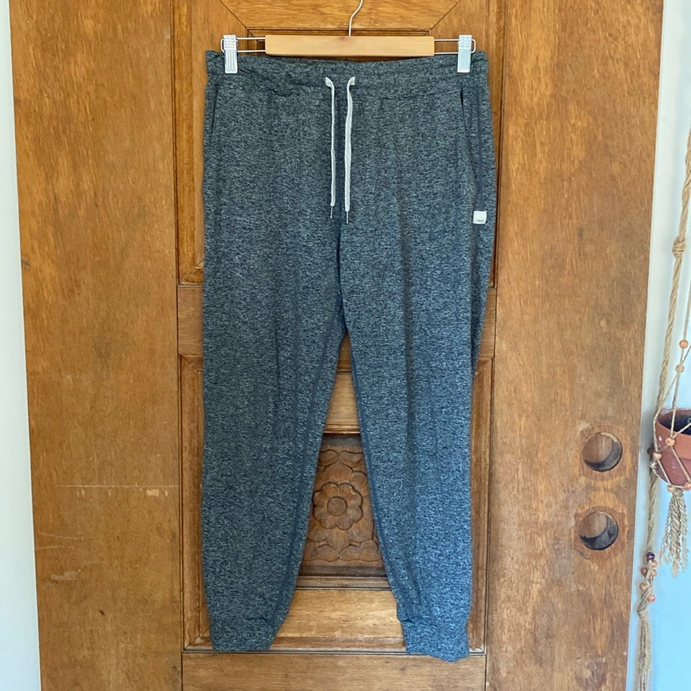 VUORI Performance Jogger gray small medium drawstring pockets